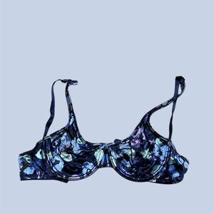 🔷VICTORIA’S SECRET: Women’s 36C, navy blue w/multicolor floral underwire bra🔷